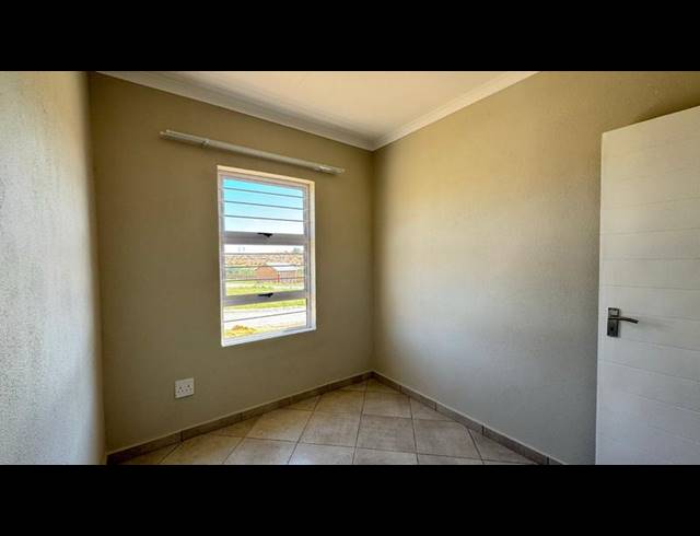 3 BEDROOM HOUSE FOR SALE IN OLIEVENHOUTBOSCH